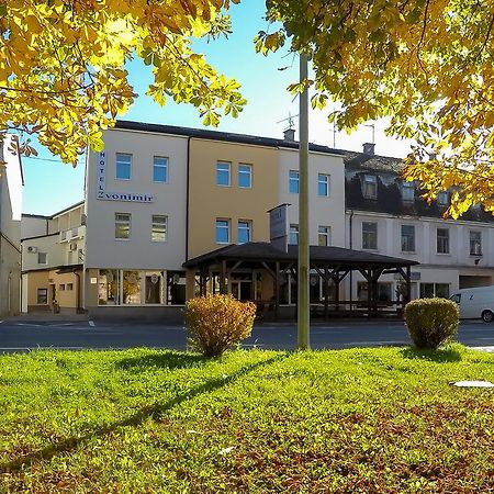 Hotel Zvonimir Otočac Buitenkant foto