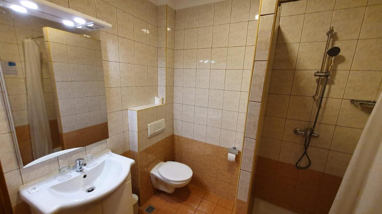 Hotel Zvonimir Otočac Kamer foto